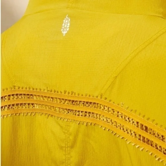 Free people Movement NWOT run wild jacket SIZE MEDIUM - Picture 7 of 10